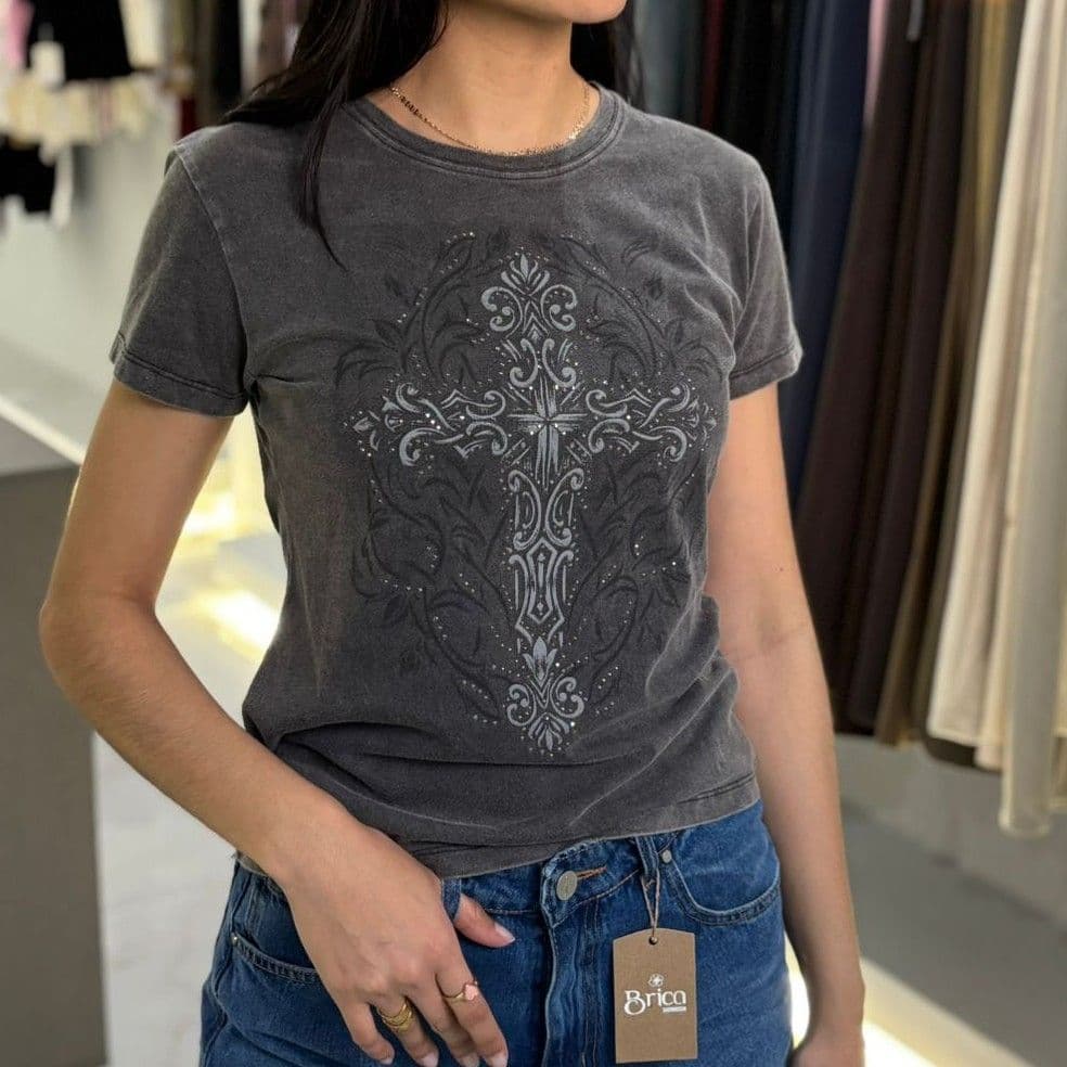 Remera Batik Cruz Strass